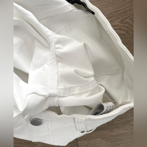 Liverpool White Denims - size 6/28 NWOT - Picture 8 of 9